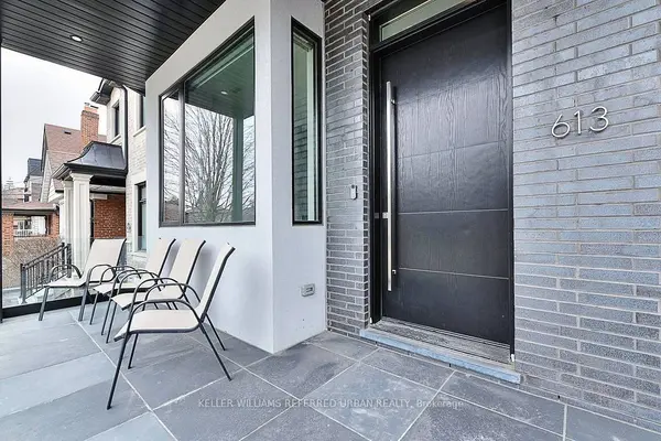 613 Harvie AVE, Toronto W03, ON M6E 4M4