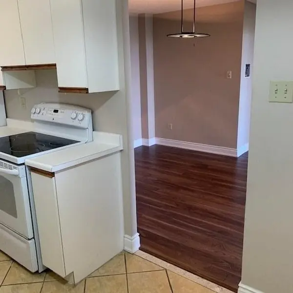 1300 Islington AVE #2405, Toronto W08, ON M9A 5C4