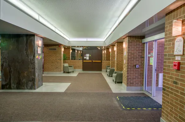 1380 Prince Of Wales DR #1201, Mooneys Bay - Carleton Heights And Area, ON K2C 3N5