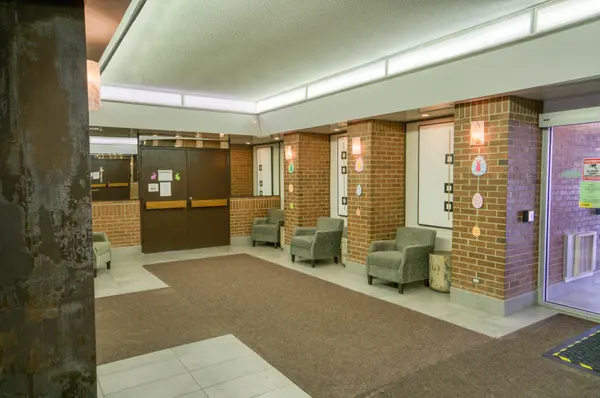 1380 Prince Of Wales DR #1201, Mooneys Bay - Carleton Heights And Area, ON K2C 3N5