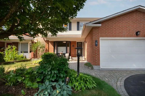 4 Drainie DR, Kanata, ON K2L 3J5