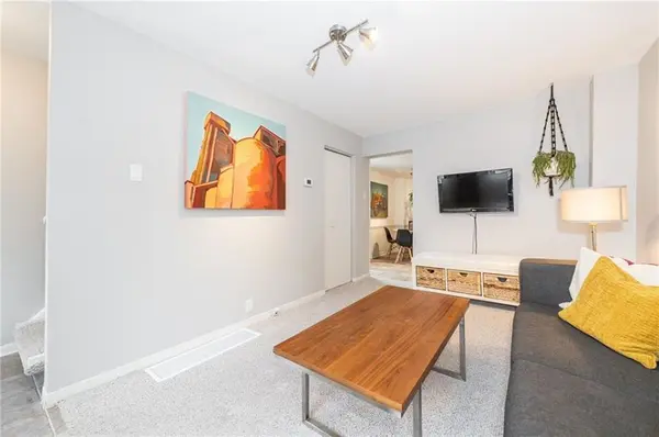 223 Carruthers AVE, West Centre Town, ON K1Y 1N8