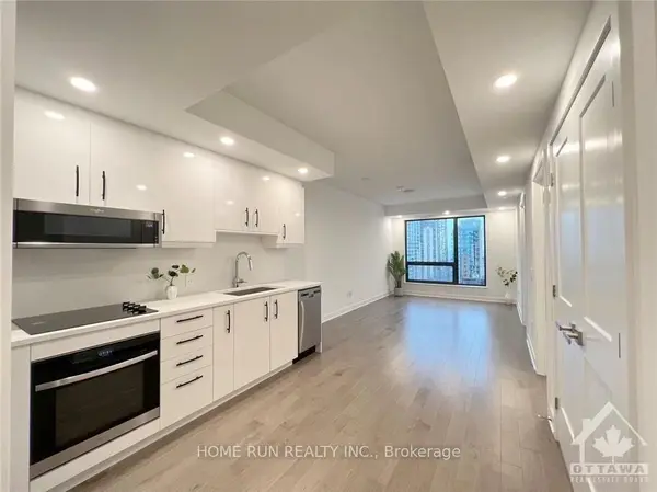340 QUEEN ST #1710, Ottawa Centre, ON K1R 0G1