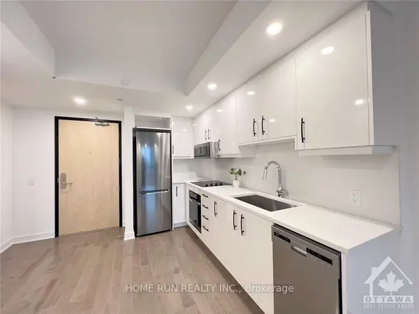 340 QUEEN ST #1710, Ottawa Centre, ON K1R 0G1