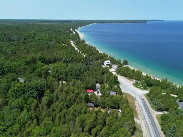 31 Isthmus Bay RD E, Northern Bruce Peninsula, ON N0H 1W0