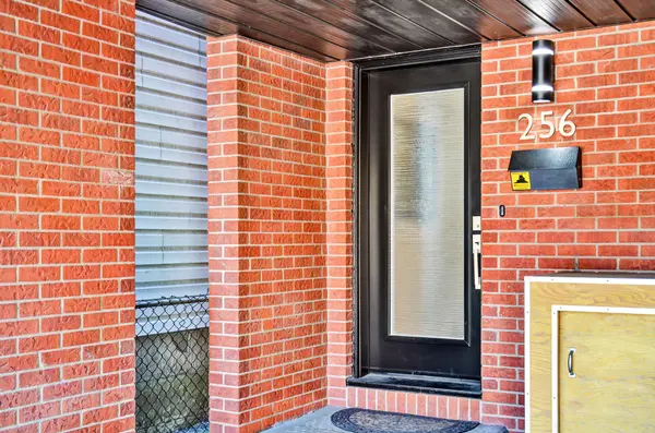 256 BRUYERE ST, Lower Town - Sandy Hill, ON K1N 5E6