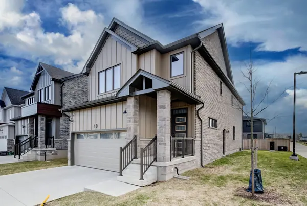 32 Faith ST, Cambridge, ON N1T 0E8