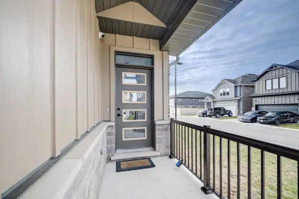 32 Faith ST, Cambridge, ON N1T 0E8