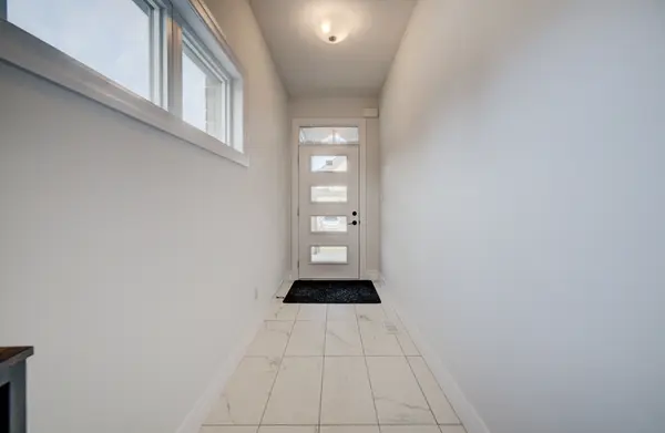 32 Faith ST, Cambridge, ON N1T 0E8