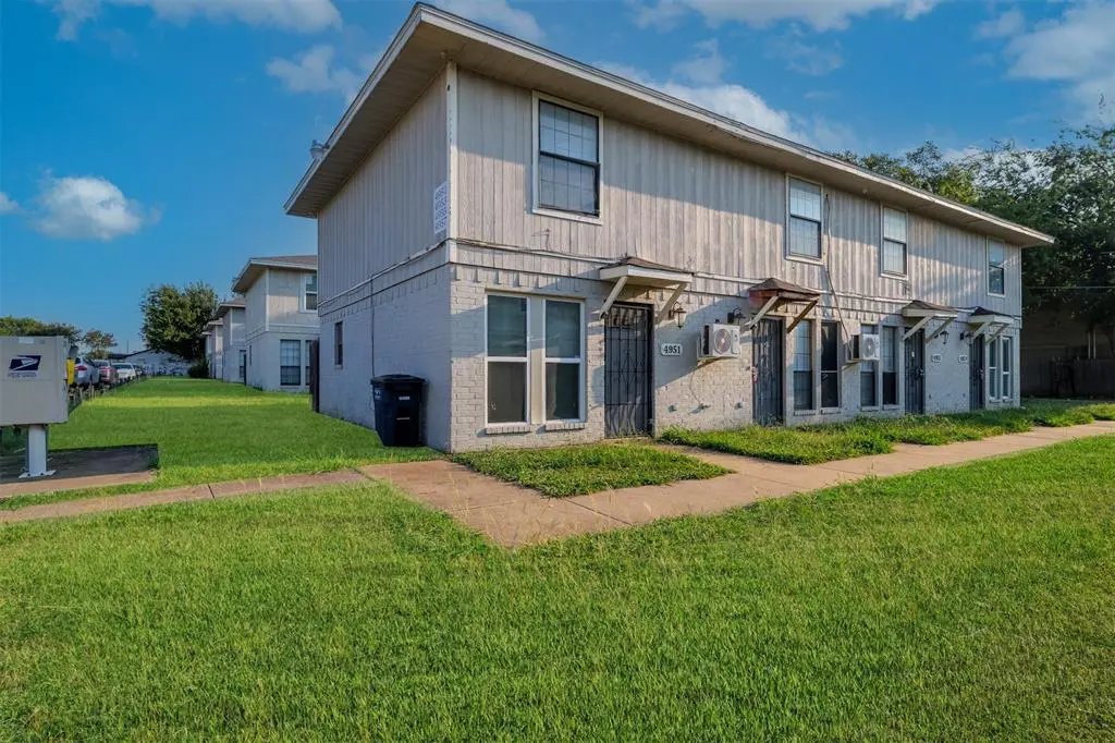 4951 Miller Avenue, Fort Worth, TX 76119