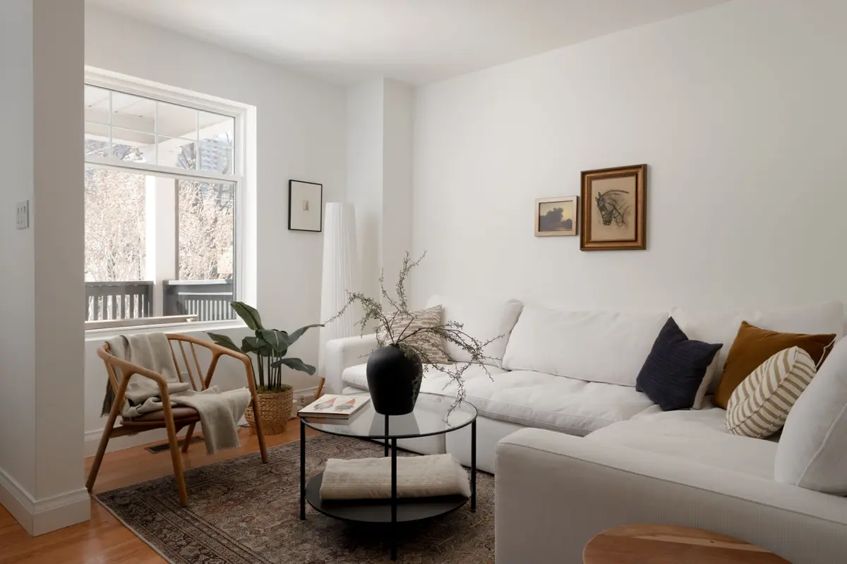 52 Balfour AVE, Toronto E03, ON M4C 1T6