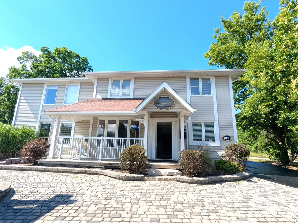 888 Innisfil Beach RD, Innisfil, ON L9S 2C2