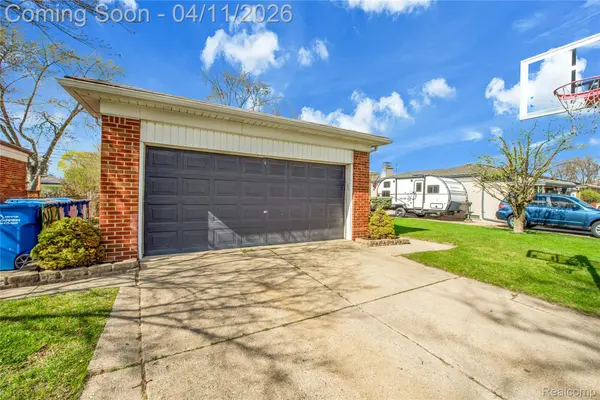 14615 Masonic BLVD, Warren, MI 48088