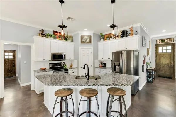 10393 County Road 4027, Kaufman, TX 75142