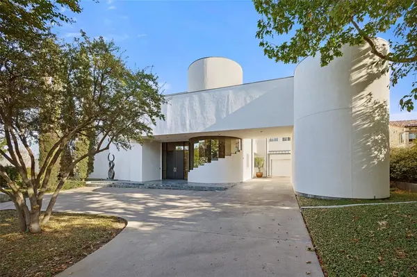 1108 Shady Oaks Lane, Westover Hills, TX 76107