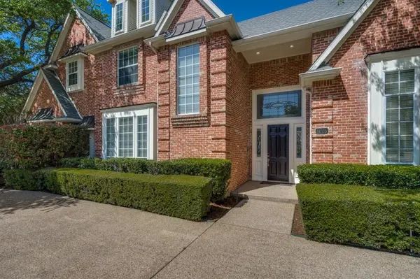 4605 SAXON Drive, Plano, TX 75093