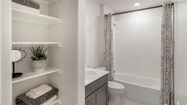 3304 Charleston Drive, Ennis, TX 75119