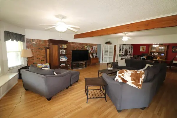 220 US Highway 380 W, Jacksboro, TX 76458