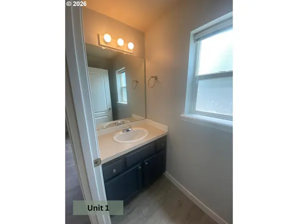 2531 NW CEDAR AVE #1-4, Redmond, OR 97756