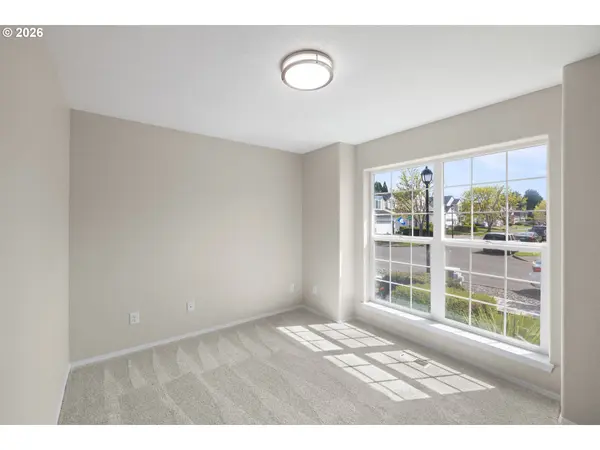 1295 NE SETTING SUN DR, Hillsboro, OR 97124