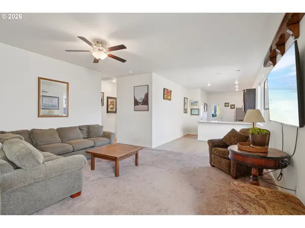 1312 W 17TH AVE, La Center, WA 98629