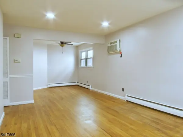 132 Oak St, Rahway City, NJ 07065