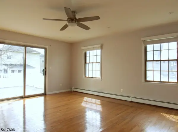 132 Oak St, Rahway City, NJ 07065