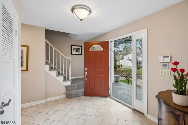 12 Troy Dr, Livingston Twp., NJ 07039