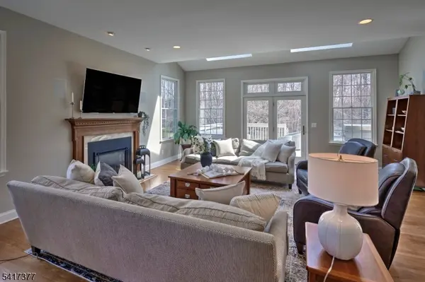 14 Shadowbrook Way, Randolph Twp., NJ 07945