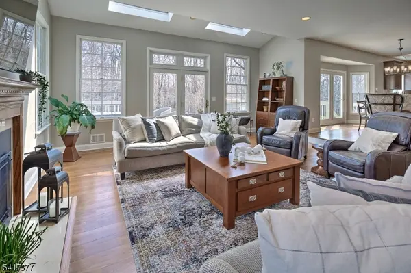 14 Shadowbrook Way, Randolph Twp., NJ 07945