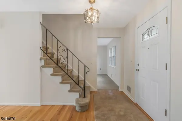 128 Hazelwood Ave, Middlesex Boro, NJ 08846