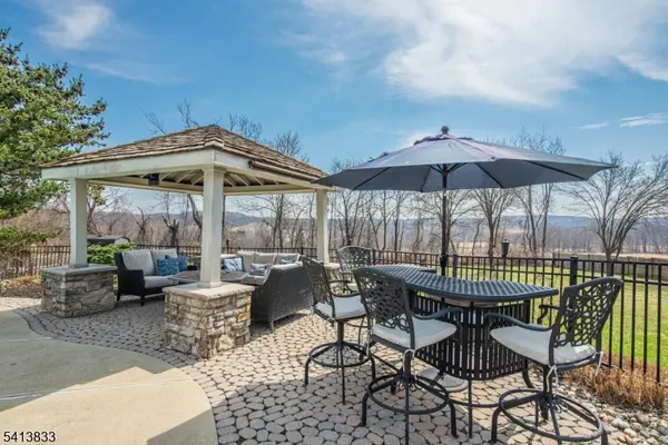 5 Tracey Ln, Mount Olive Twp., NJ 07828