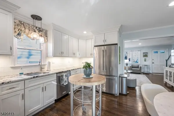 18 Barker Ave, Hawthorne Boro, NJ 07506