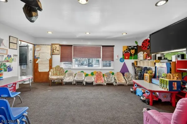 241 Halsted St, East Orange City, NJ 07018