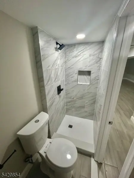 14 Guenther Pl, Passaic City, NJ 07055