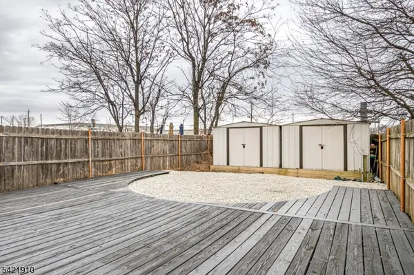 602 Avenue E, Bayonne City, NJ 07002