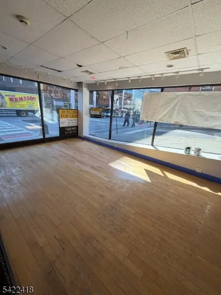 34 Speedwell Ave, Morristown Town, NJ 07960