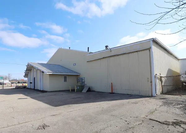 4225 Quinlan DR, Burton, MI 48529