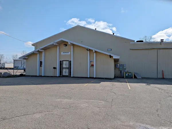 4225 Quinlan DR, Burton, MI 48529