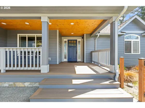 660 18TH AVE, Coos Bay, OR 97420