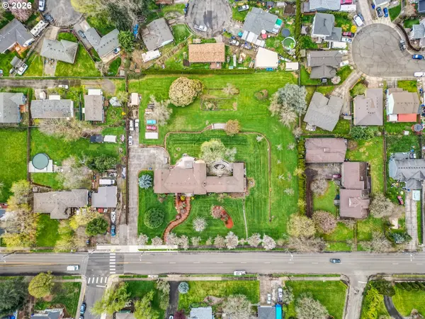 710 N MOLALLA AVE, Molalla, OR 97038