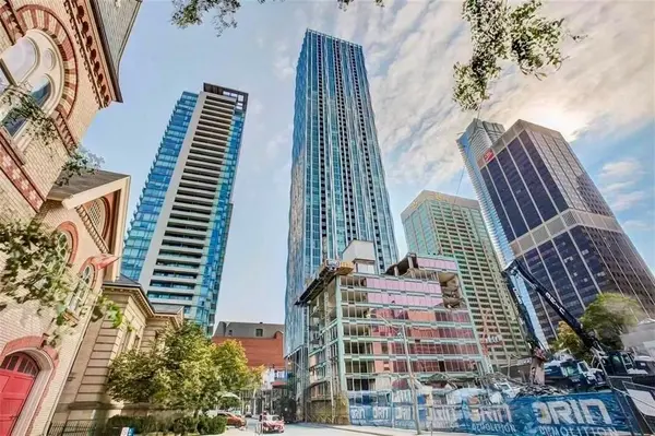 1 Yorkville AVE #4202, Toronto C02, ON M4W 0B1