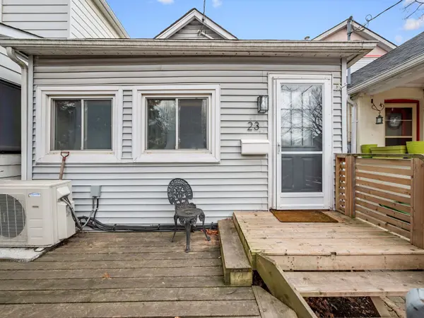 23 Kenworthy AVE, Toronto E06, ON M1L 3B1