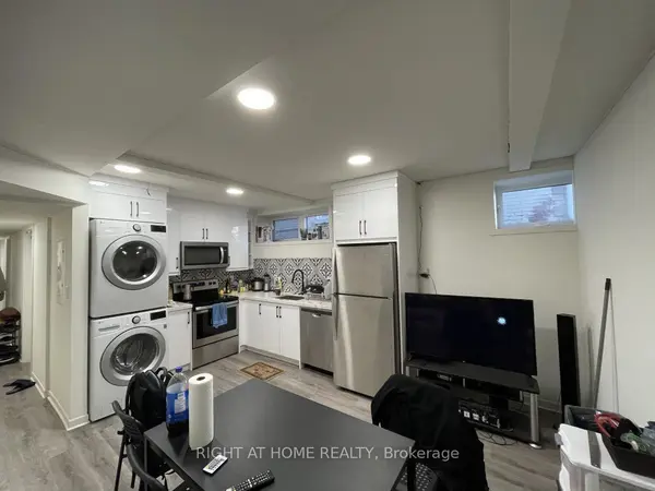 1258 Broadview AVE #1, Toronto E03, ON M4K 2T4