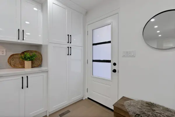 40 Leroy AVE, Toronto E03, ON M4J 4G8