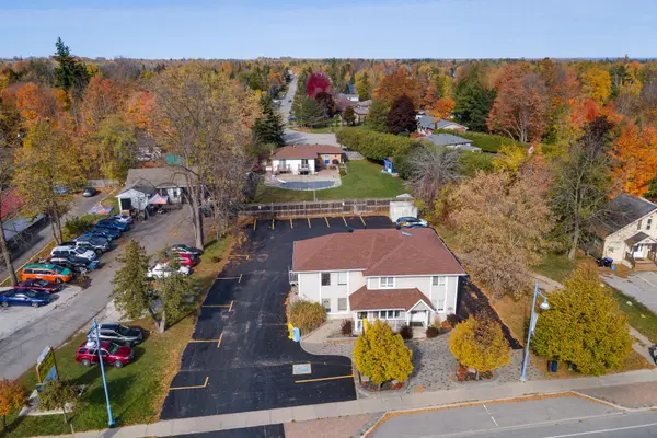 888 Innisfil Beach RD, Innisfil, ON L9S 2C2