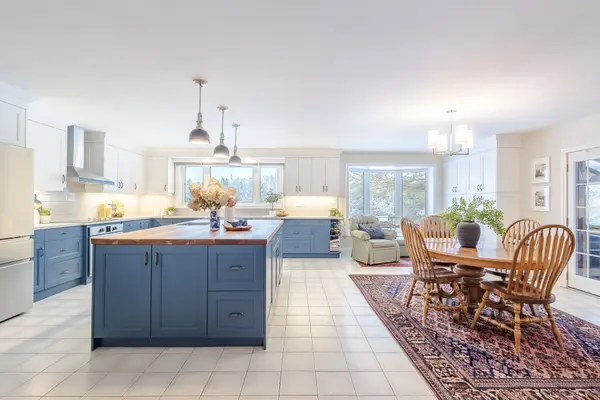 240 Webb RD, Uxbridge, ON L4A 7X4