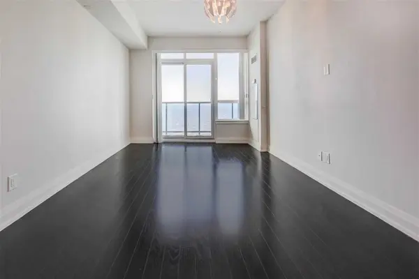 7161 Yonge ST #2333, Markham, ON L3T 0C8