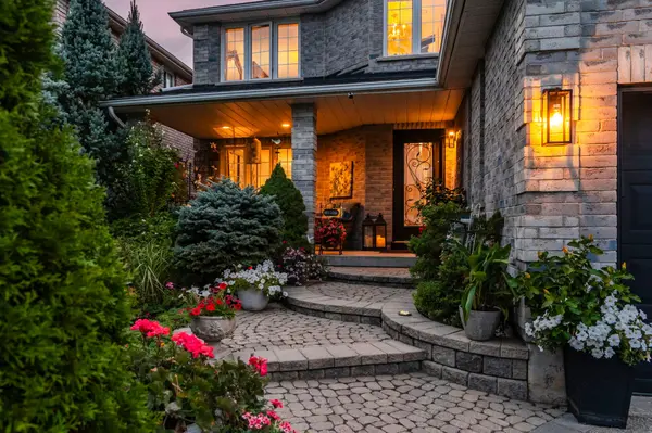 136 Birchwood DR, Barrie, ON L4M 6Y1