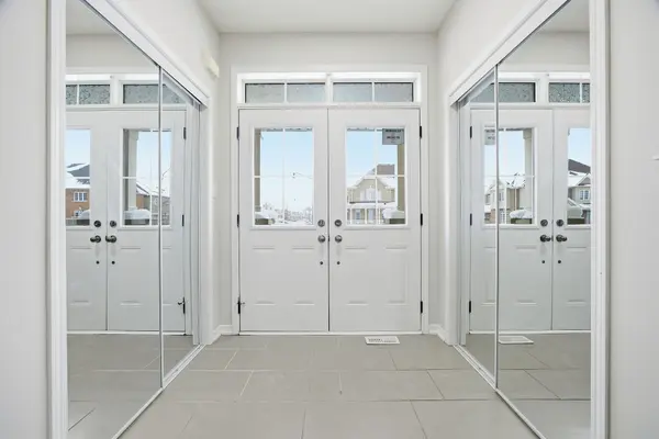 584 Remembrance RD, Brampton, ON L7A 4N2